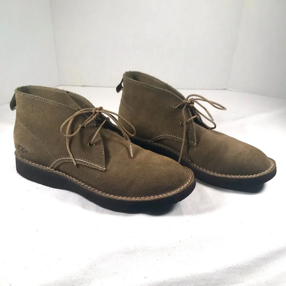 UGG Men’s Taupe Suede Lace Up Camino Chukka Boots